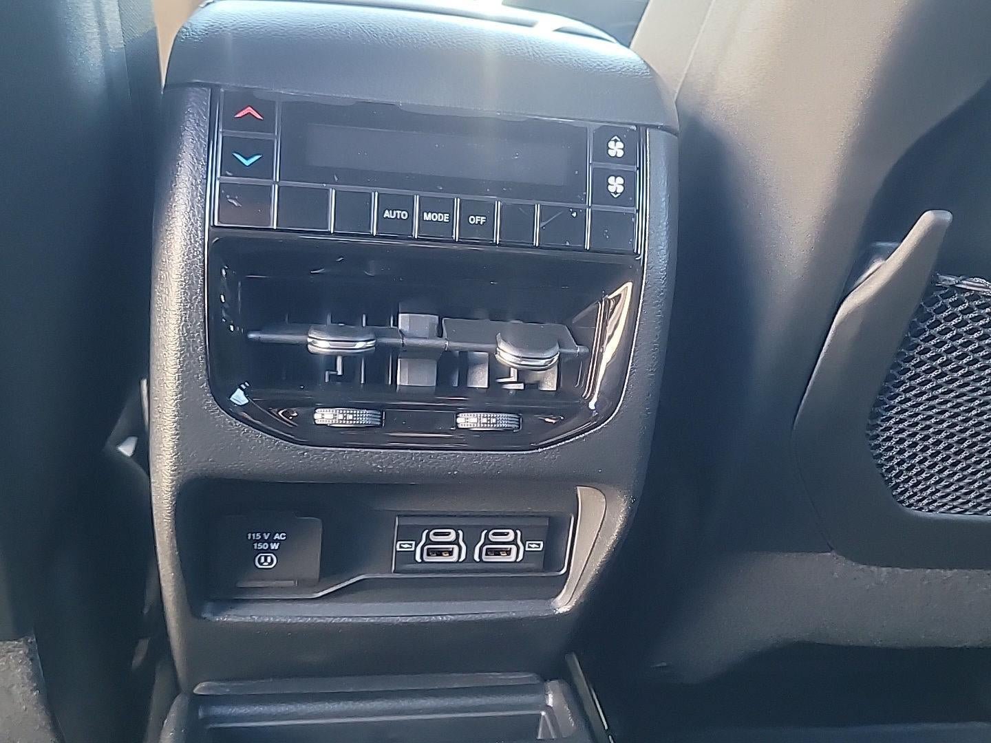 New 2025 Jeep Grand Cherokee L Altitude AWD/4WD image 15