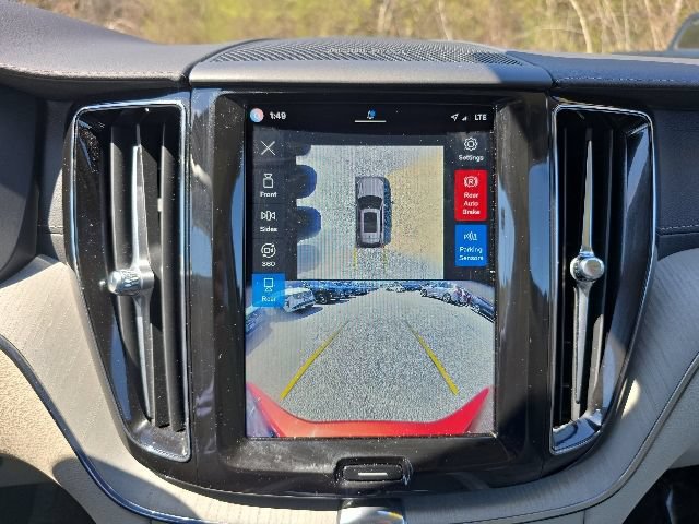 Certified 2024 Volvo XC60 B5 Ultimate AWD/4WD image 36