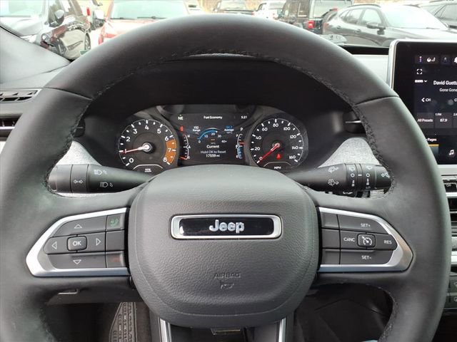 Used 2024 Jeep Compass Latitude image 26
