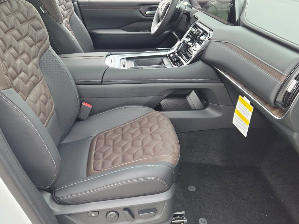 New 2026 Nissan Armada Platinum Reserve AWD/4WD image 5