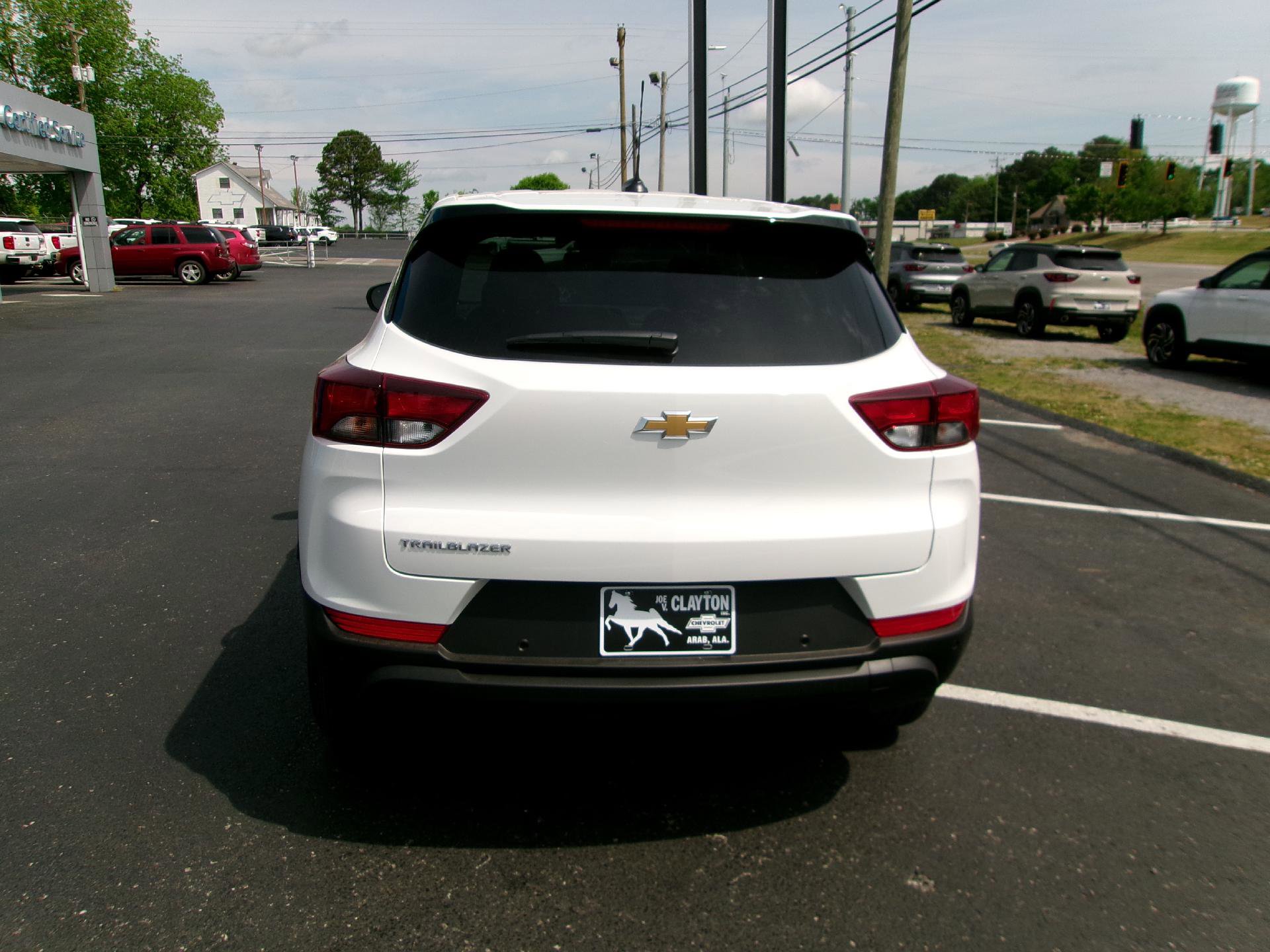 New 2026 Chevrolet TrailBlazer LS w/ LS Convenience Package FWD image 4