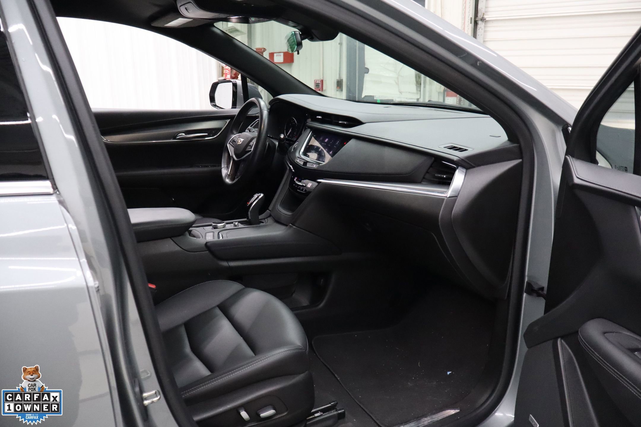 Used 2023 Cadillac XT5 Luxury FWD image 26