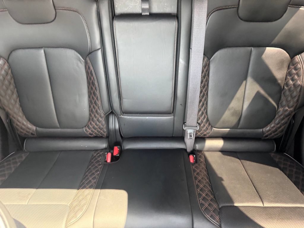 Used 2023 Jeep Grand Cherokee Summit AWD/4WD image 35