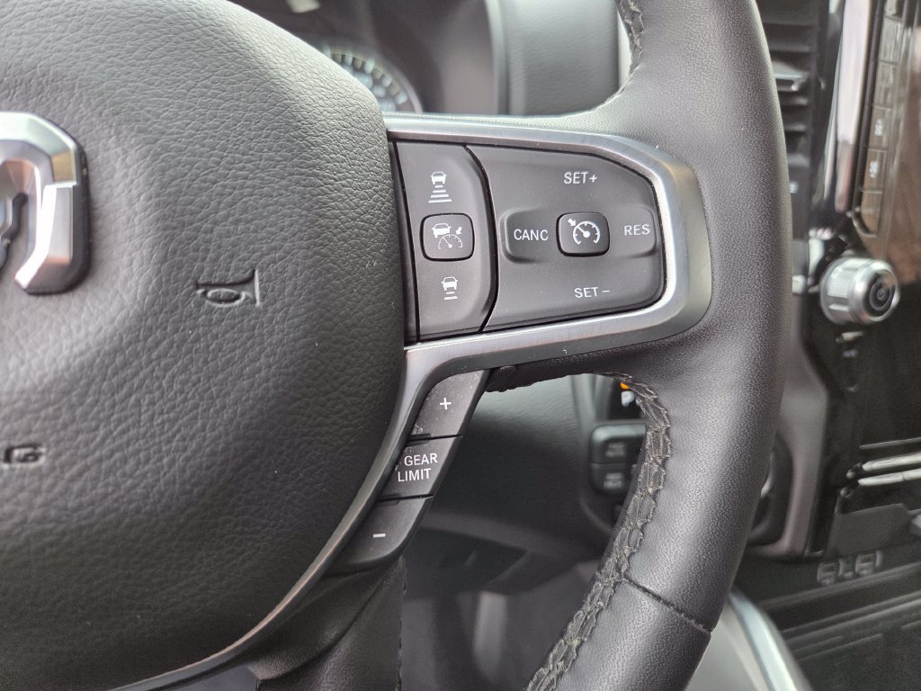 Used 2025 RAM 1500 Big Horn AWD/4WD image 14