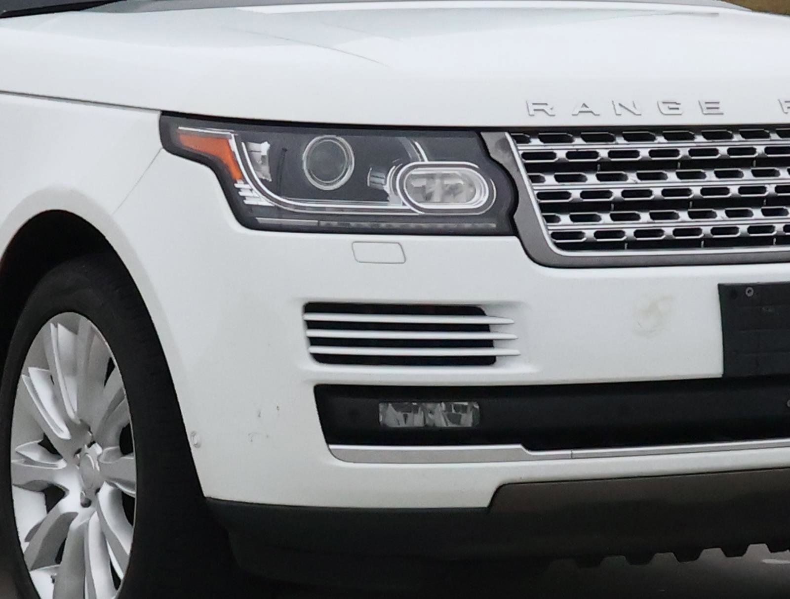 Used 2017 Land Rover Range Rover Supercharged image 7