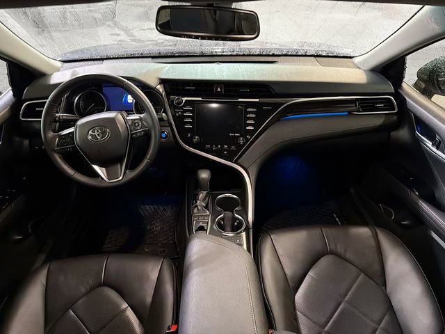 Used 2018 Toyota Camry L image 10