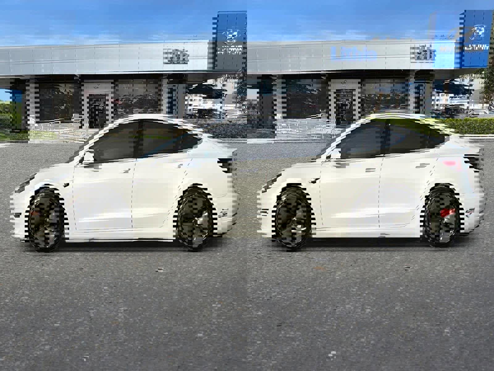 Used 2018 Tesla Model 3 image 6