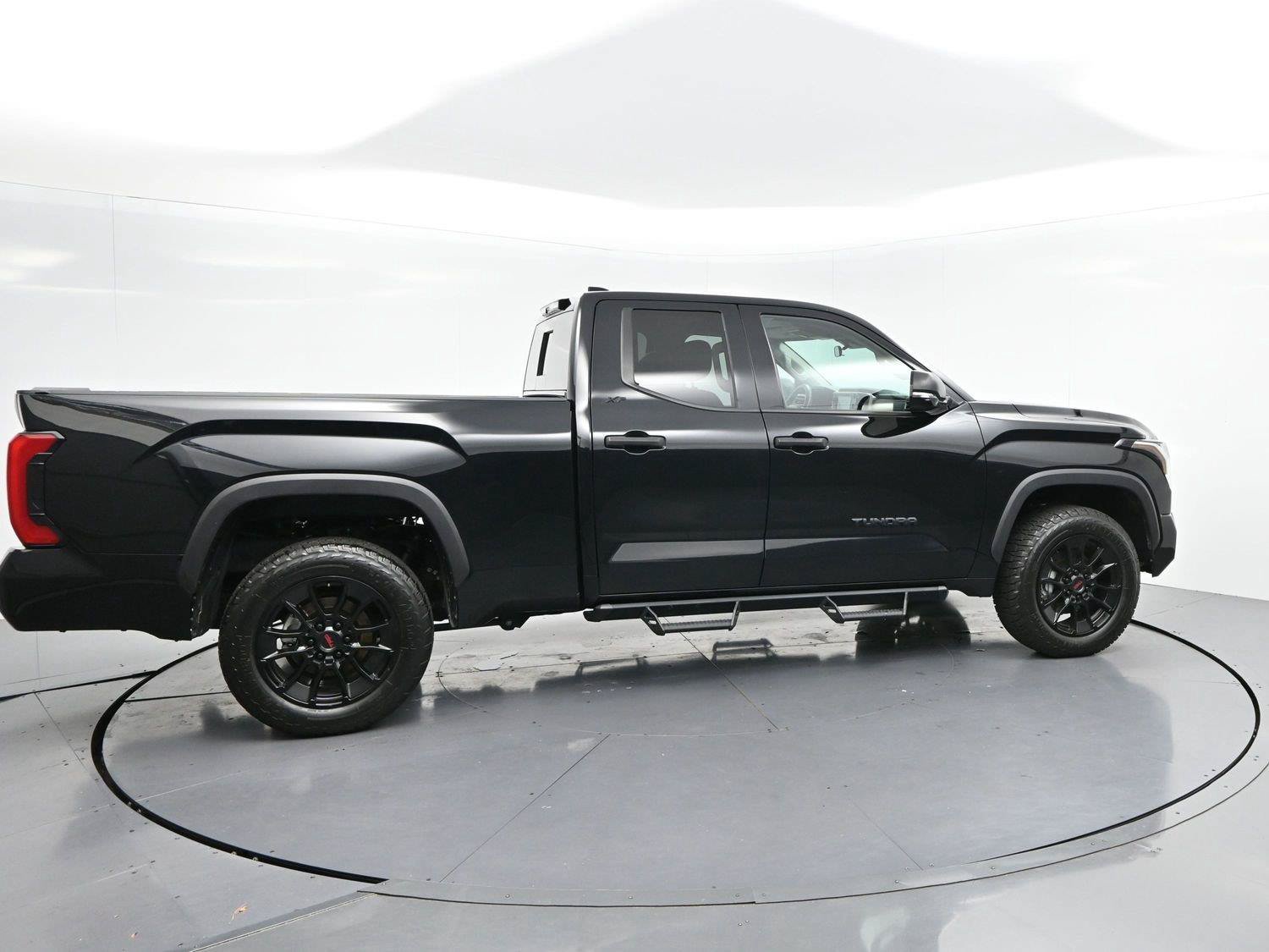 Used 2023 Toyota Tundra SR5 AWD/4WD image 8