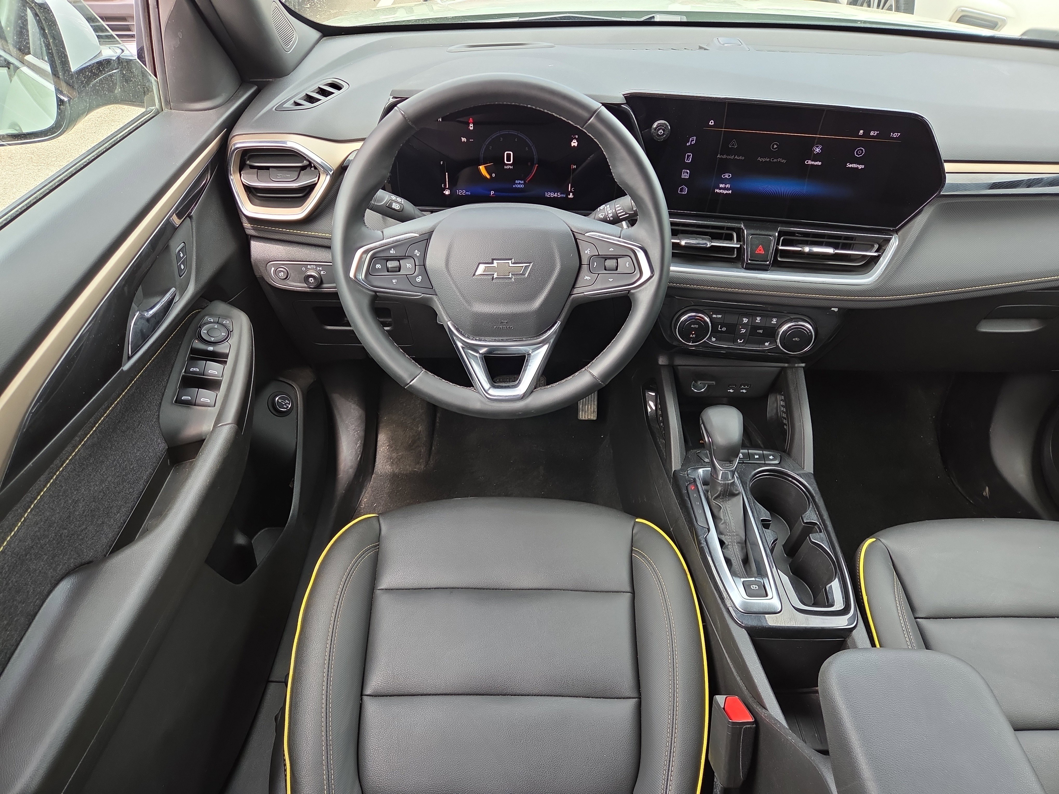 Used 2025 Chevrolet TrailBlazer ACTIV w/ Convenience Package image 12