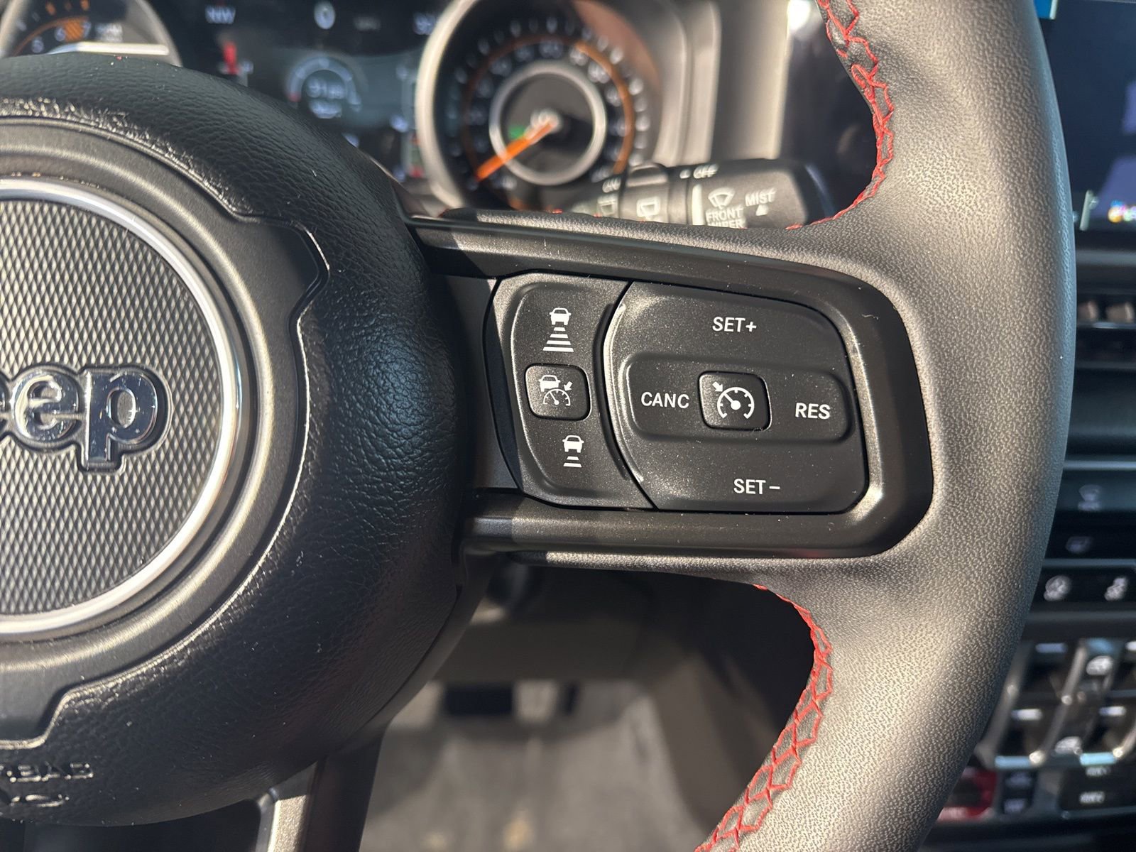 Used 2024 Jeep Wrangler Unlimited Rubicon image 25