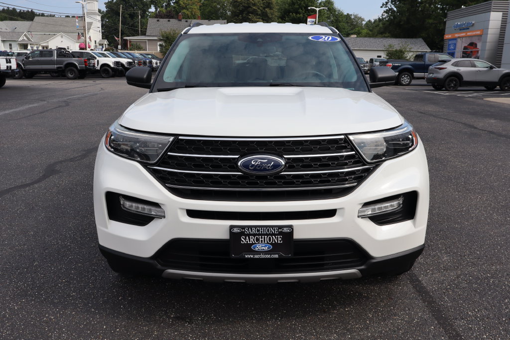 Used 2020 Ford Explorer XLT w/ Equipment Group 202A AWD/4WD image 12