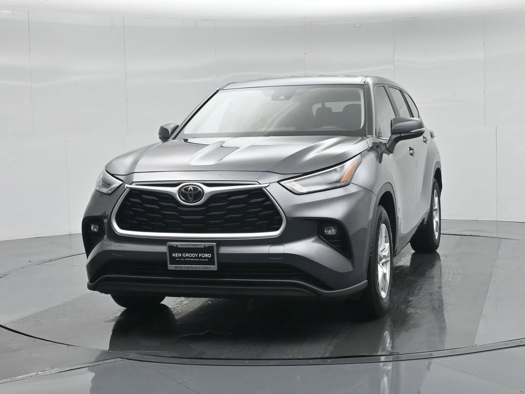 Used 2024 Toyota Highlander LE image 62