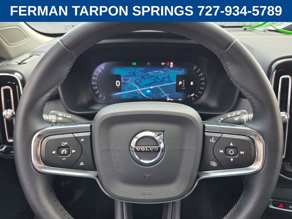 Certified 2026 Volvo XC40 B5 Plus AWD/4WD image 28