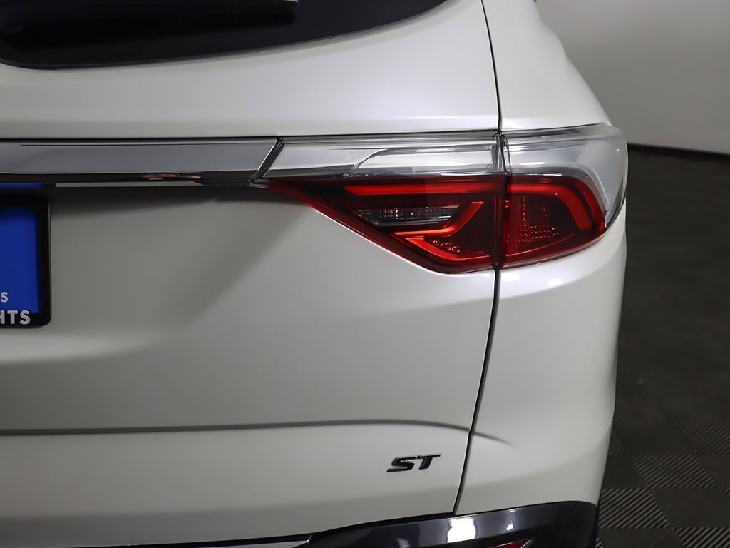 Used 2022 Buick Enclave Essence w/ Experience Buick Package image 17