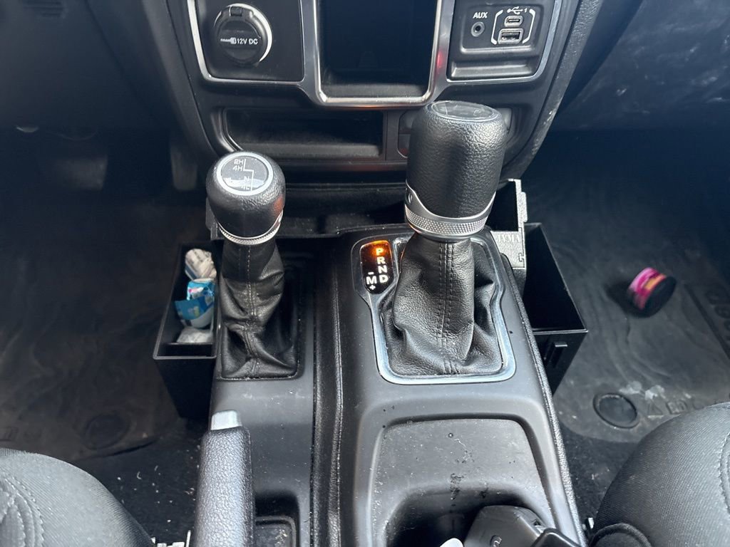 Used 2021 Jeep Wrangler Unlimited Sport image 19