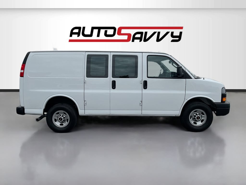 Used 2024 GMC Savana 2500 w/ Driver Convenience Package RWD image 8