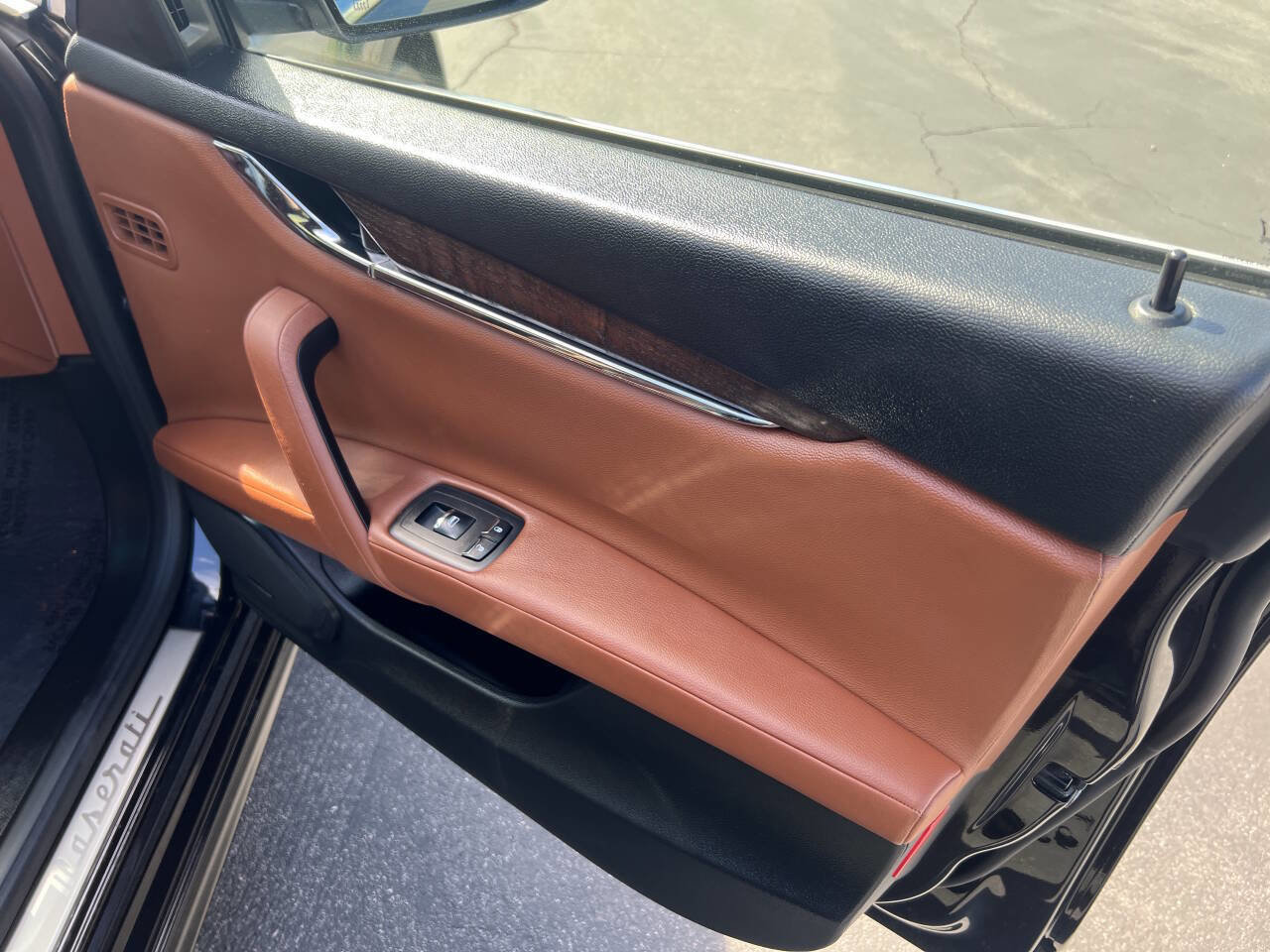 Used 2016 Maserati Quattroporte S Q4 AWD/4WD image 23