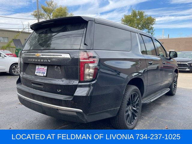 Used 2024 Chevrolet Suburban LT w/ LT Signature Package AWD/4WD image 3