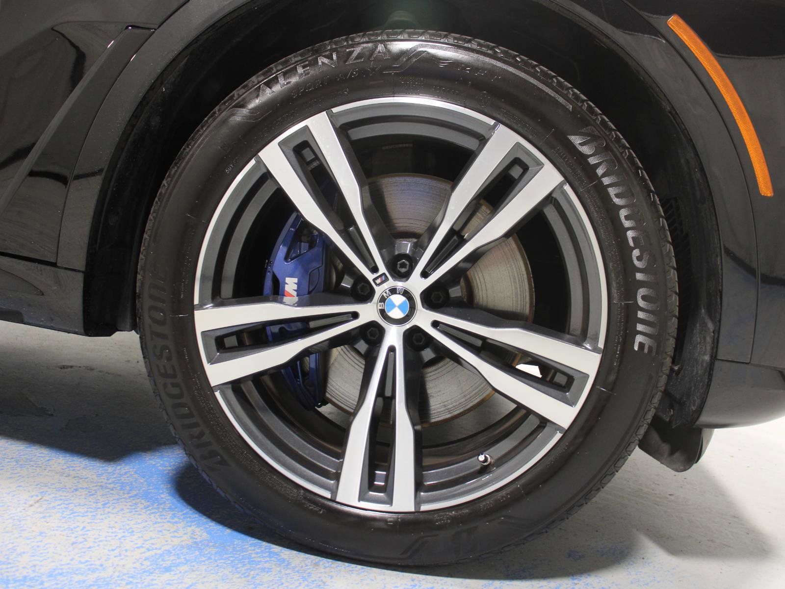 Certified 2023 BMW X7 M60i w/ Executive Package image 29