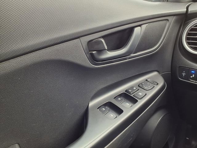 Used 2020 Hyundai Kona SEL image 18