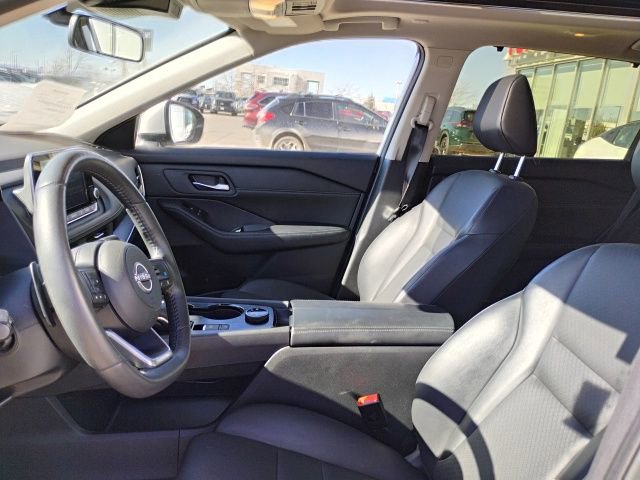 Used 2024 Nissan Rogue SV w/ SV Premium Package image 13
