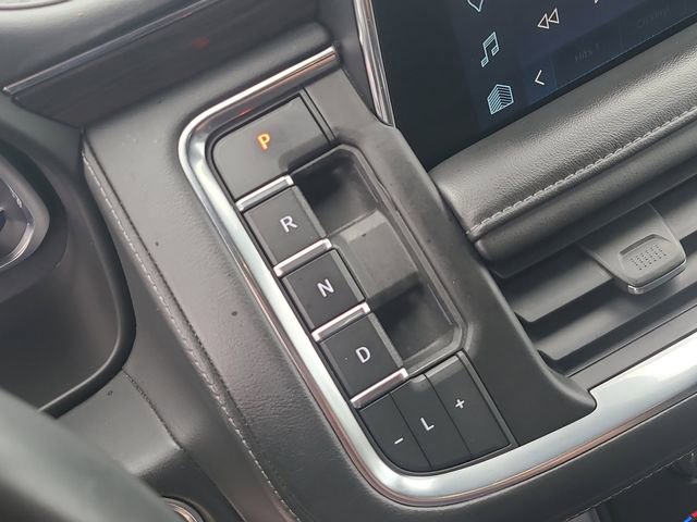 Used 2023 Chevrolet Suburban LT AWD/4WD image 35