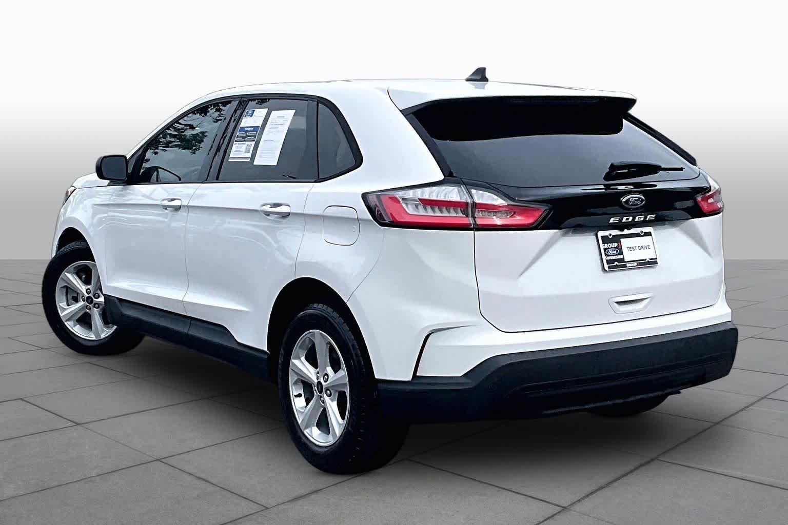 Used 2021 Ford Edge SE FWD image 11