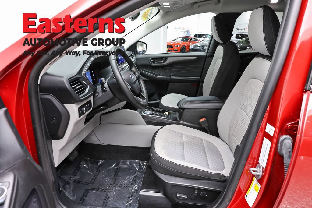Used 2023 Ford Escape Active AWD/4WD image 14