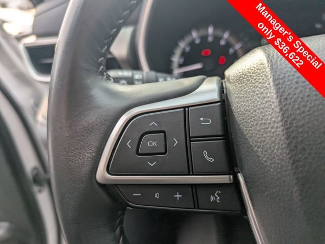 Used 2023 Toyota Highlander XLE image 18