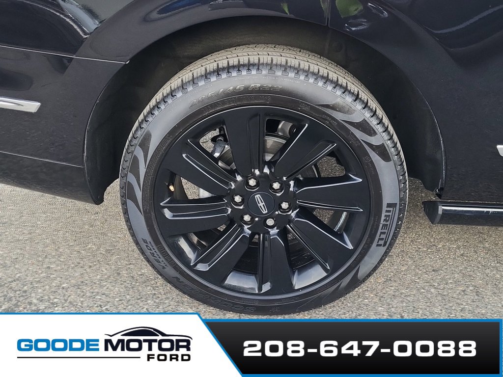 Used 2023 Lincoln Navigator Reserve image 22