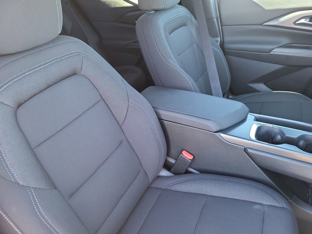 New 2026 Chevrolet Equinox EV LT w/ LPO, Tech Bronze Package image 28