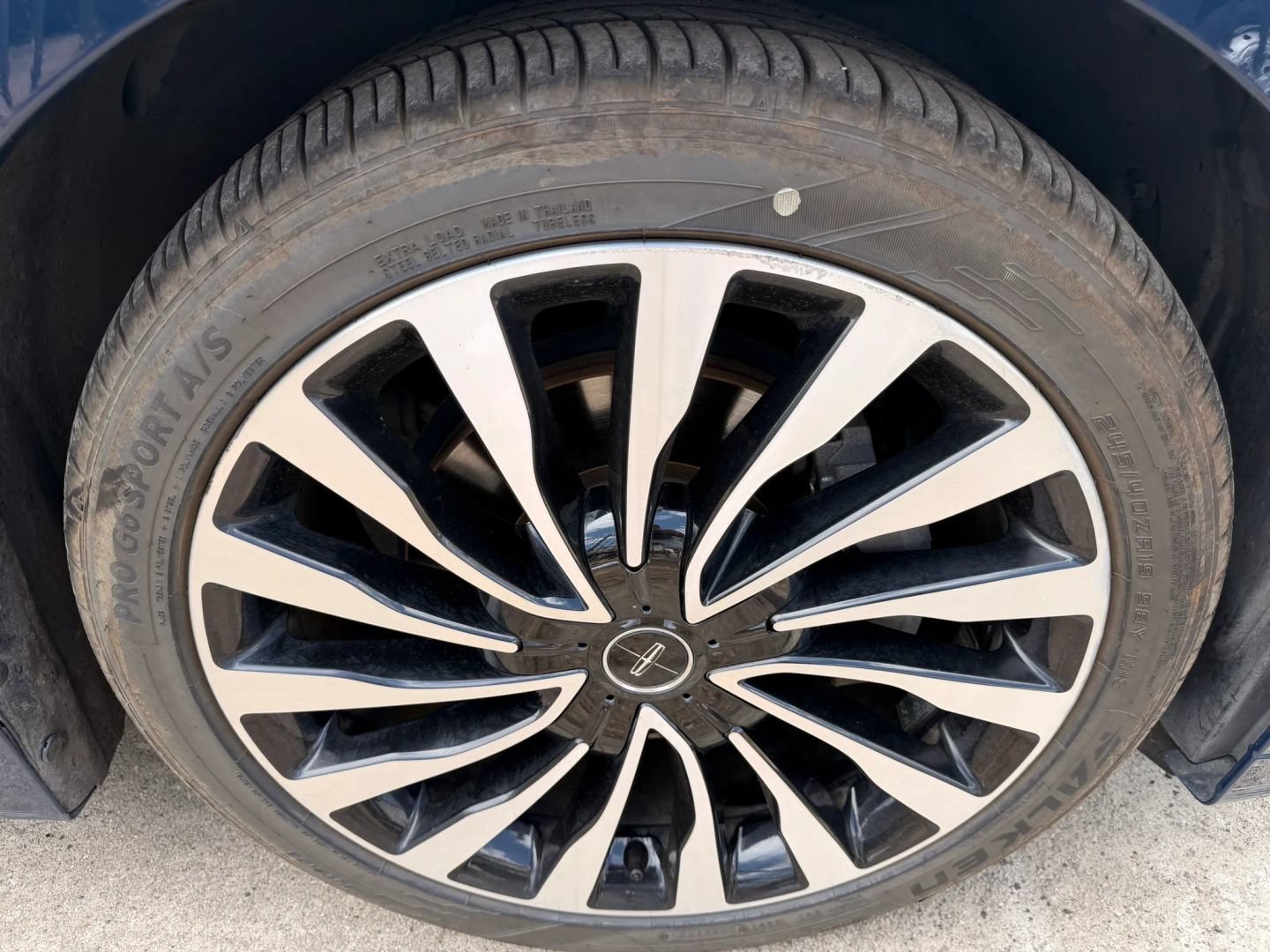 Used 2018 Lincoln MKZ Black Label w/ Technology Package FWD image 27