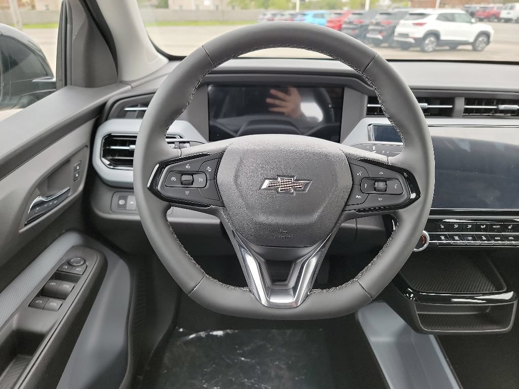 New 2027 Chevrolet Bolt LT FWD image 21