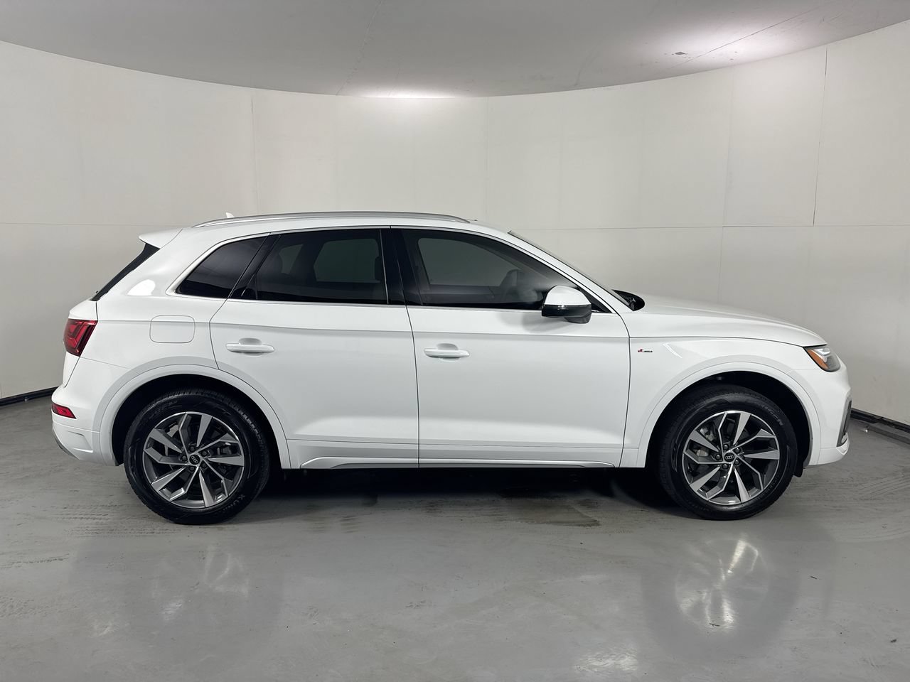 Used 2024 Audi Q5 2.0T Premium Plus AWD/4WD image 38