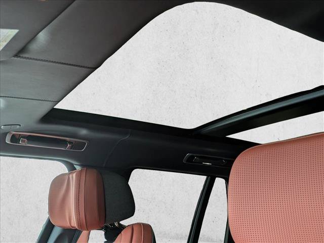 New 2026 Land Rover Range Rover SV AWD/4WD image 15