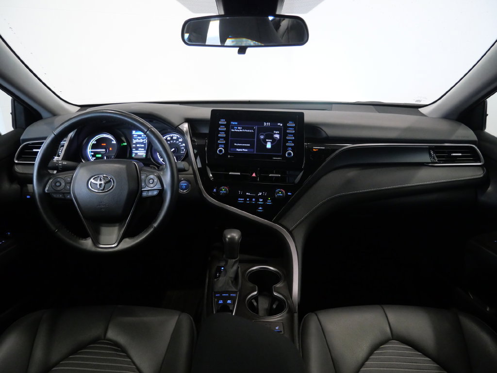 Used 2023 Toyota Camry SE w/ Cold Weather Package FWD image 17