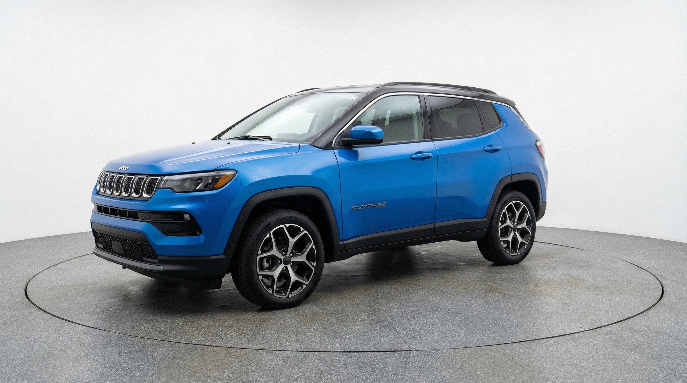 Used 2025 Jeep Compass Limited AWD/4WD image 3