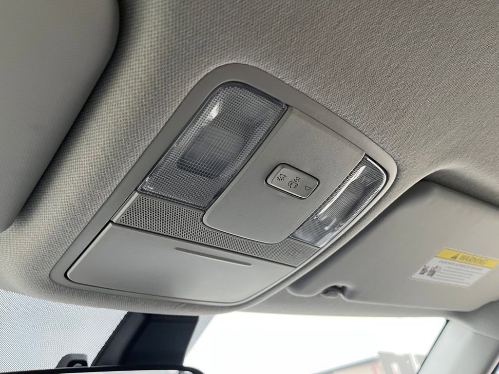 Used 2025 Kia Soul LX w/ LX Technology Package FWD image 16