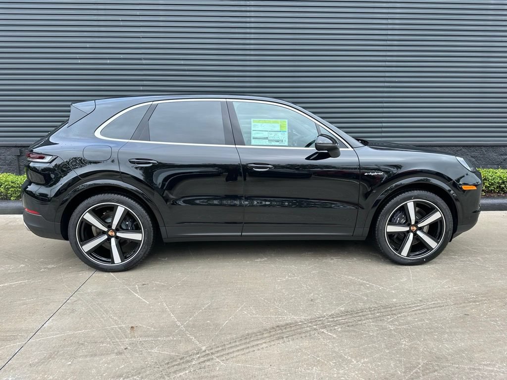 Used 2026 Porsche Cayenne E-Hybrid AWD/4WD image 10