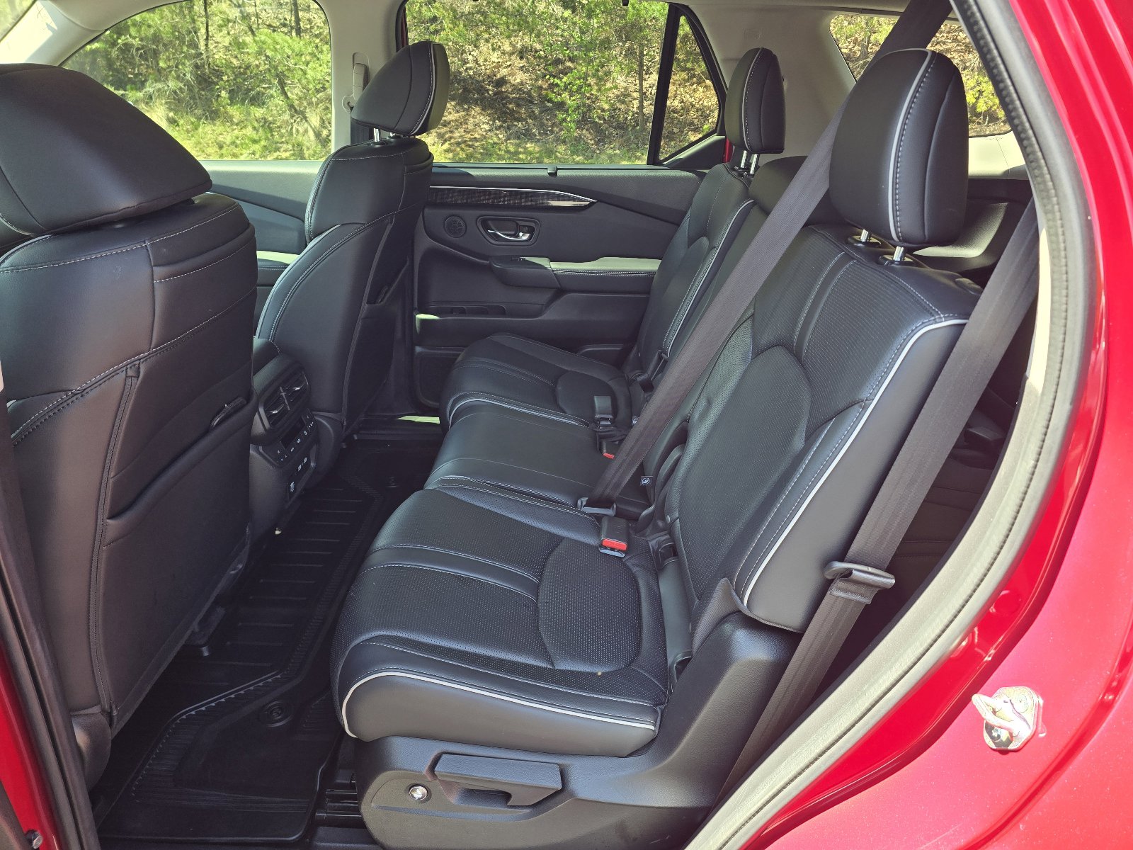 Used 2023 Honda Pilot Elite image 11