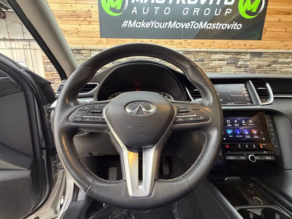 Used 2019 INFINITI QX50 Luxe w/ Navigation Package AWD/4WD image 17