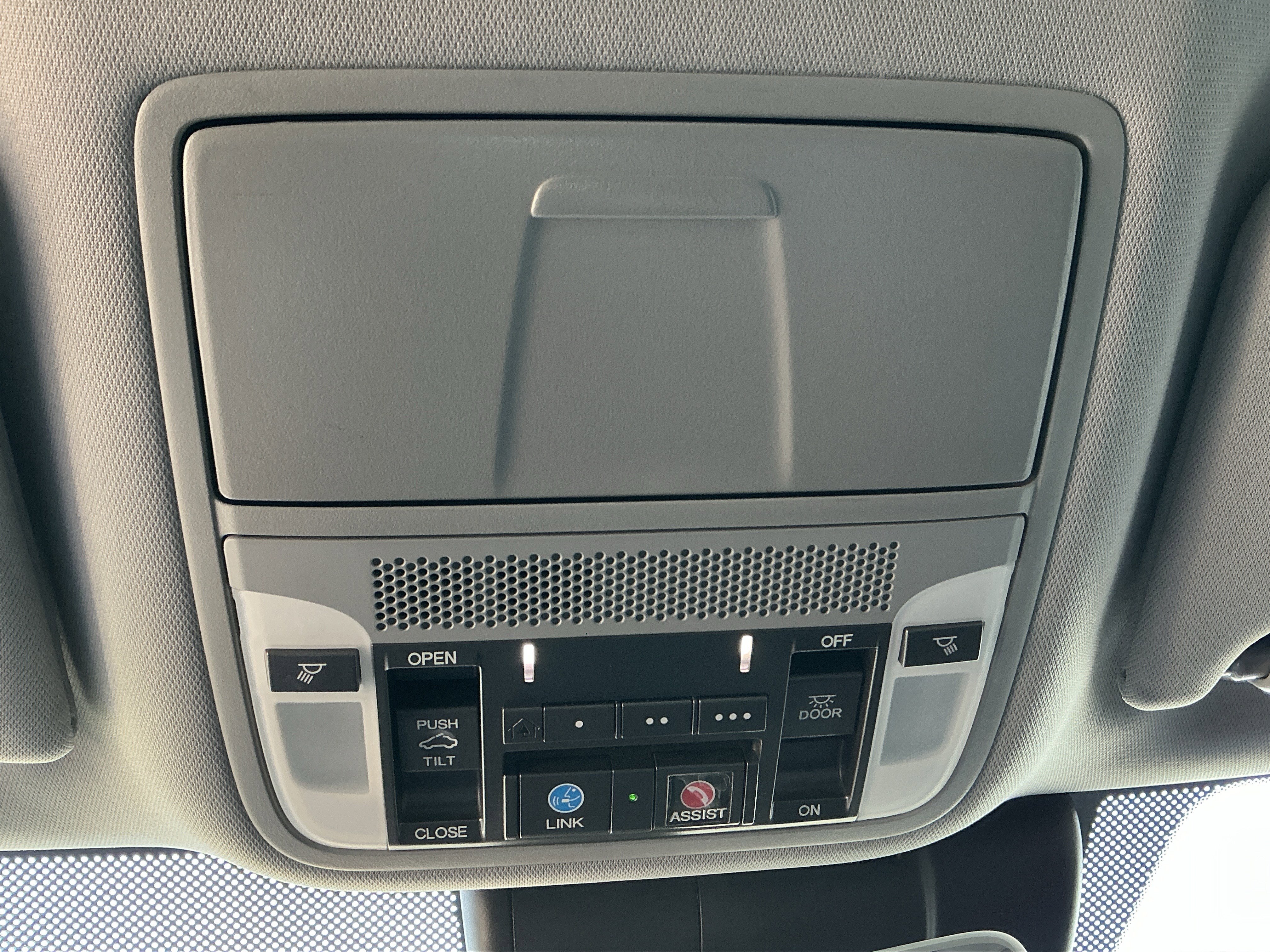 Used 2020 Acura TLX w/ Technology Package image 28