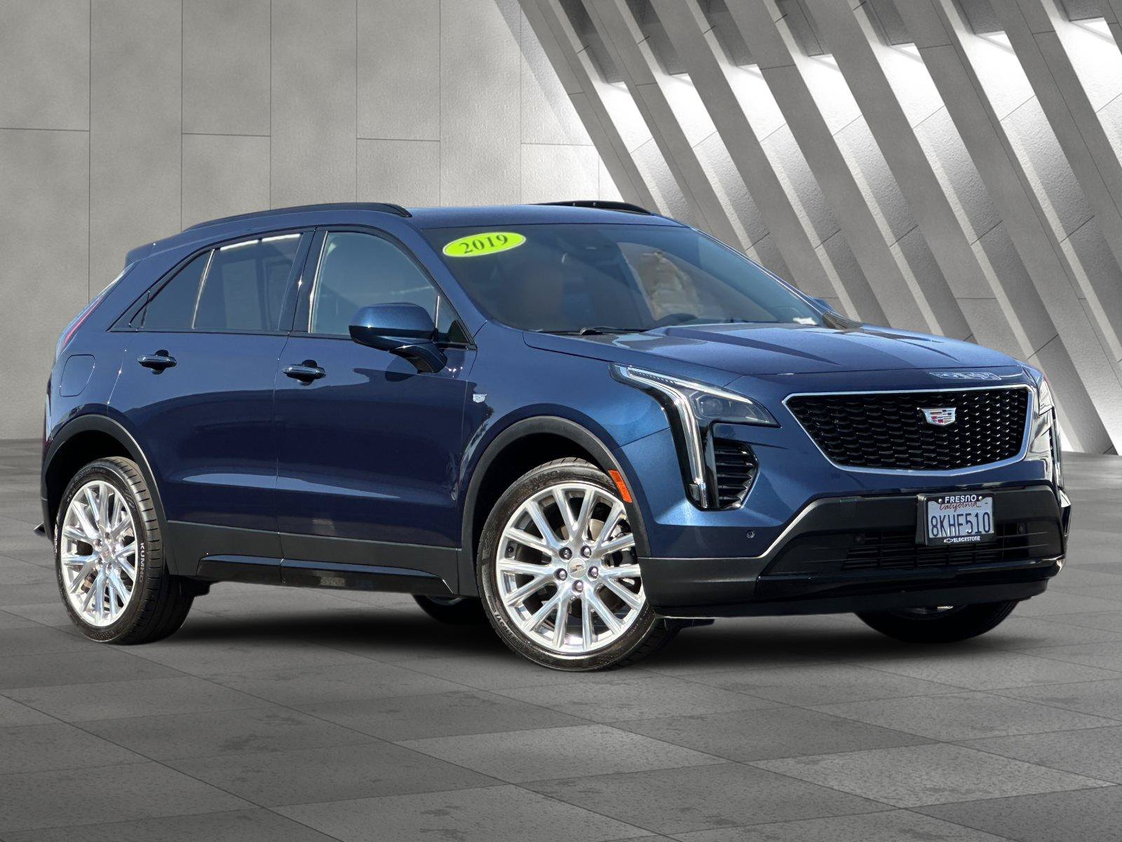 Used 2019 Cadillac XT4 Sport FWD image 2