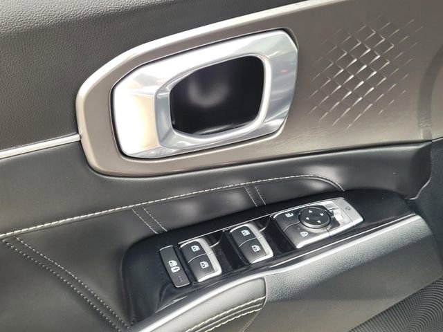Used 2023 Kia Sorento SX image 21