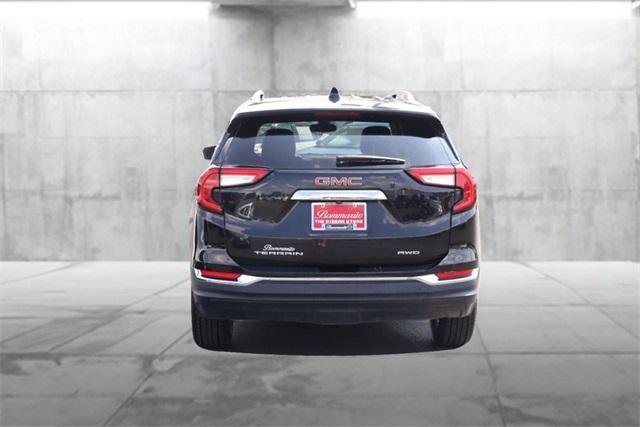 Used 2024 GMC Terrain SLT image 6