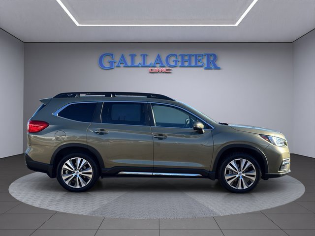 Used 2022 Subaru Ascent Limited w/ Technology Package image 3