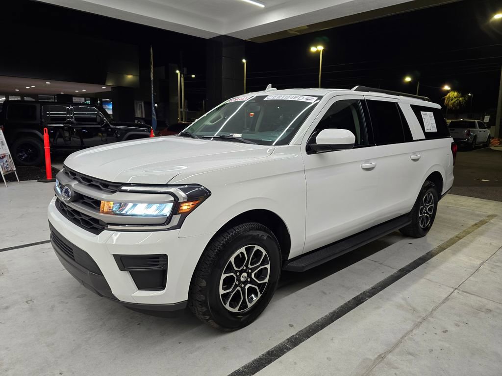 Used 2024 Ford Expedition Max XLT RWD image 2