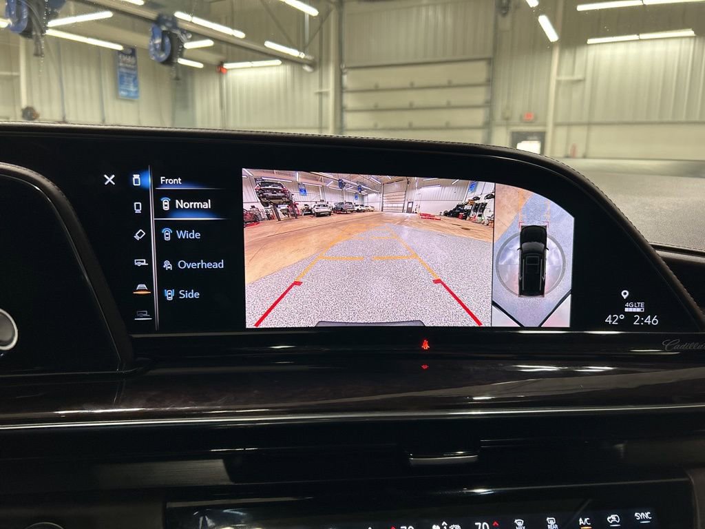 Used 2021 Cadillac Escalade Sport Platinum w/ LPO, ONYX Package image 25