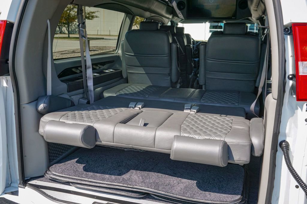 Used 2023 GMC Savana 2500 Extended image 93