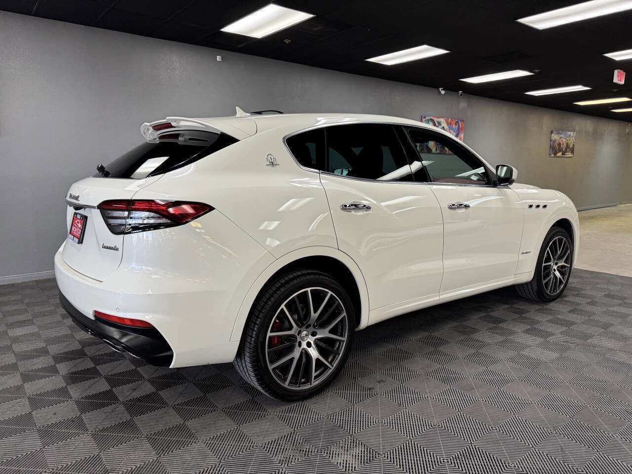 Used 2021 Maserati Levante S GranSport image 15